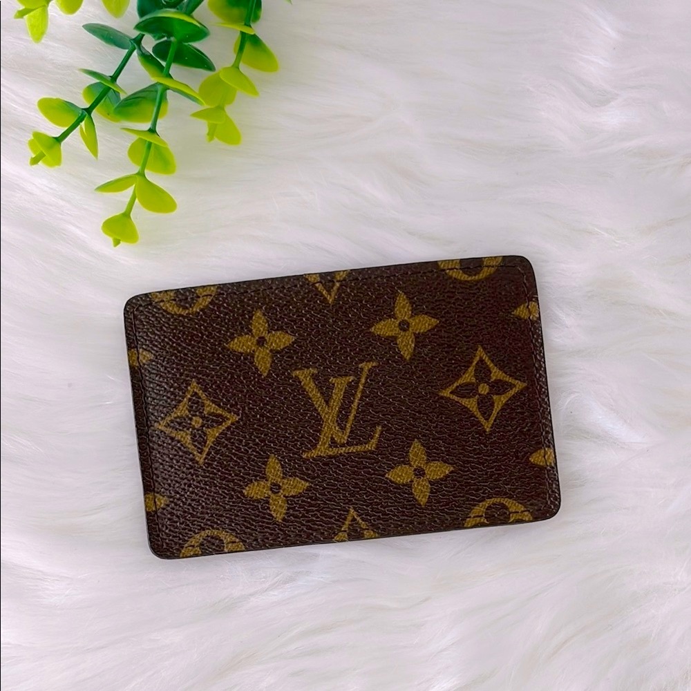 Louis Vuitton Monogram Card Holder